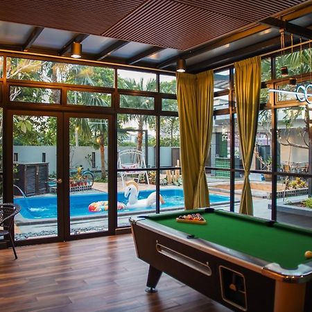The Uniique Haus - Johor 1St Staycation Water Dining Experience Johor Bahru Exterior foto