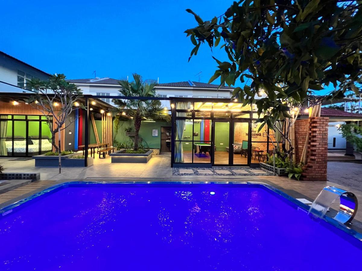 The Uniique Haus - Johor 1St Staycation Water Dining Experience Johor Bahru Exterior foto
